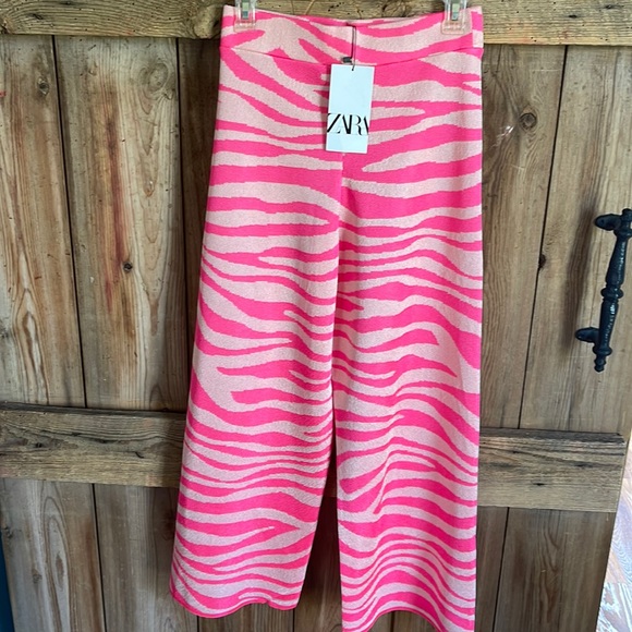 Zara | Pants u0026 Jumpsuits | Pink Zebra Print Wide Leg Cropped Pants |  Poshmark